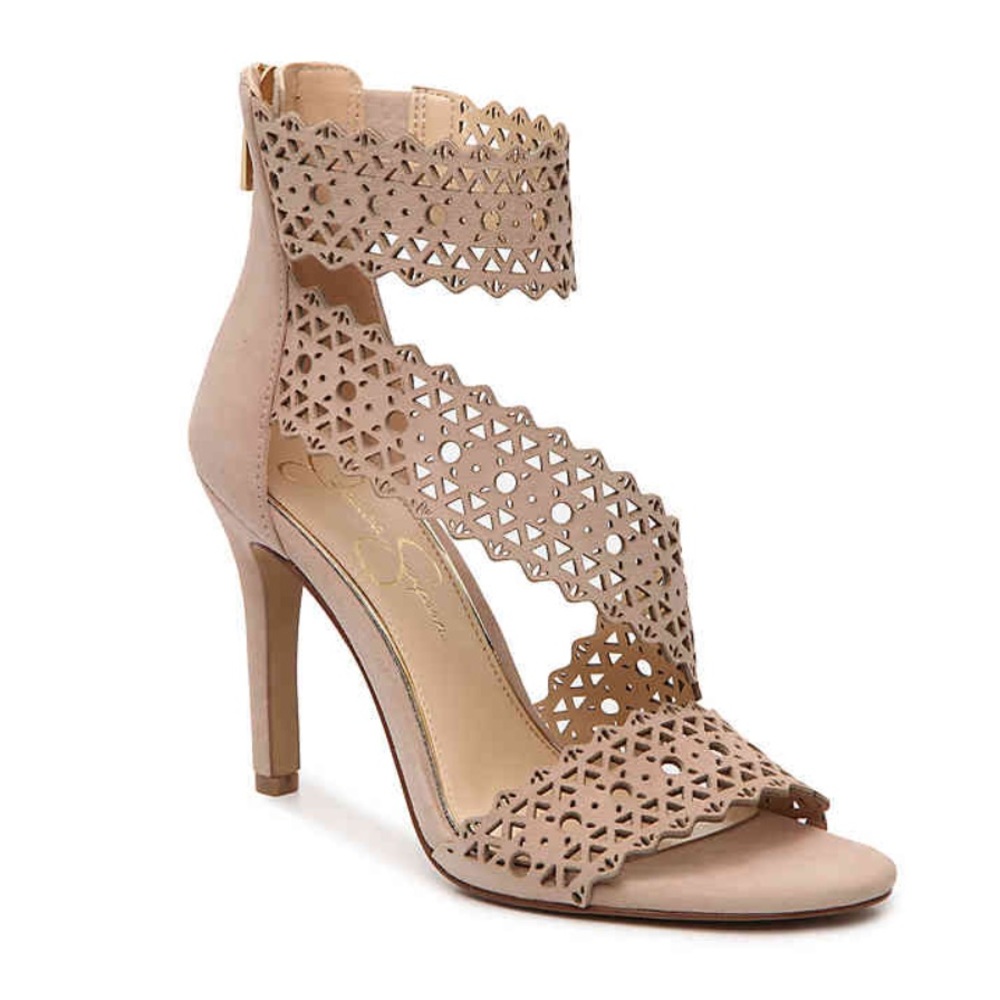 Jessica Simpson Hees